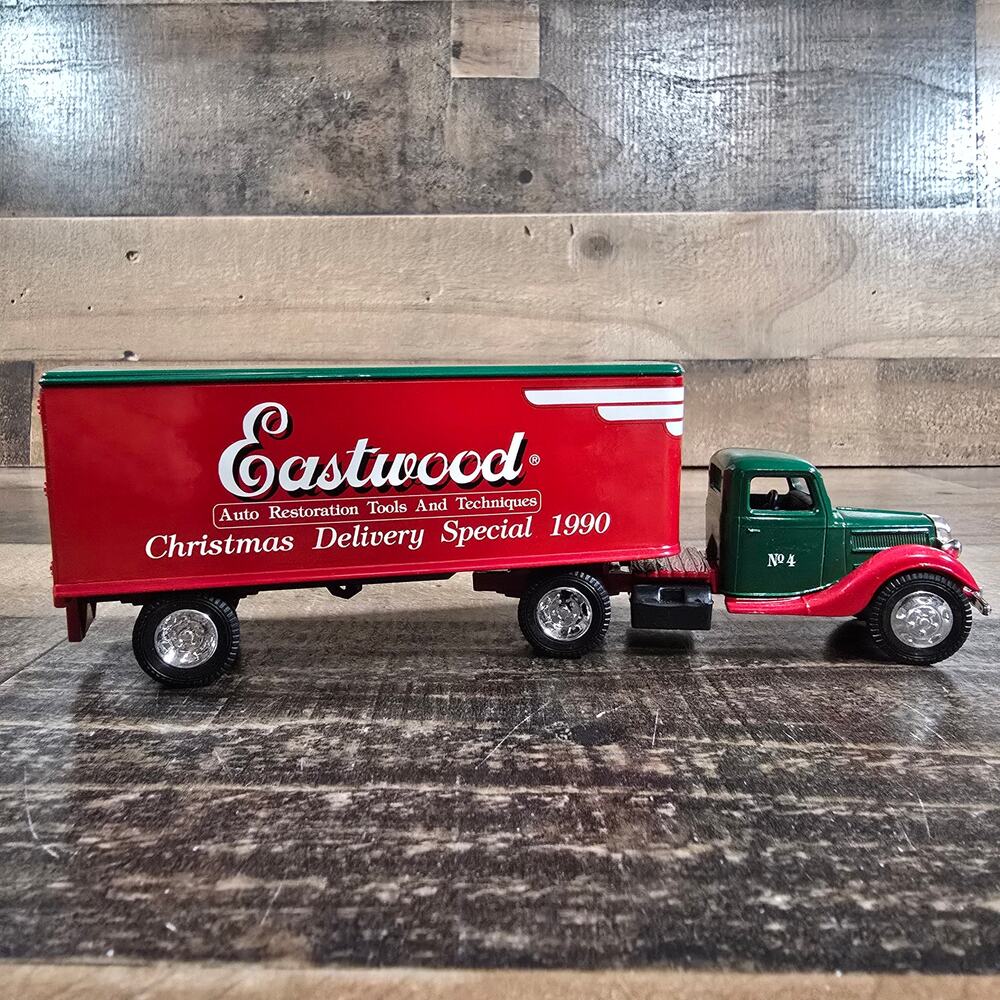 Eastwood ERTL 1937 Ford Christmas Delivery Bank